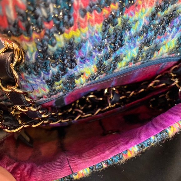 ‼️SOLD‼️CHANEL 2 Classic Multicolor Tweed Crossbod - Picture 3 of 7